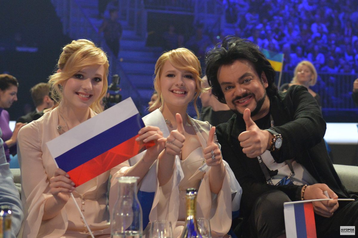 Сестры Толмачевы с наставником на Евровидении 2014